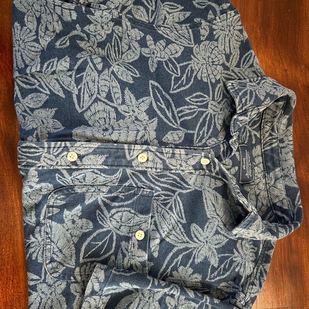 Vineyard Vines Floral Patterned Button-Up Shirt